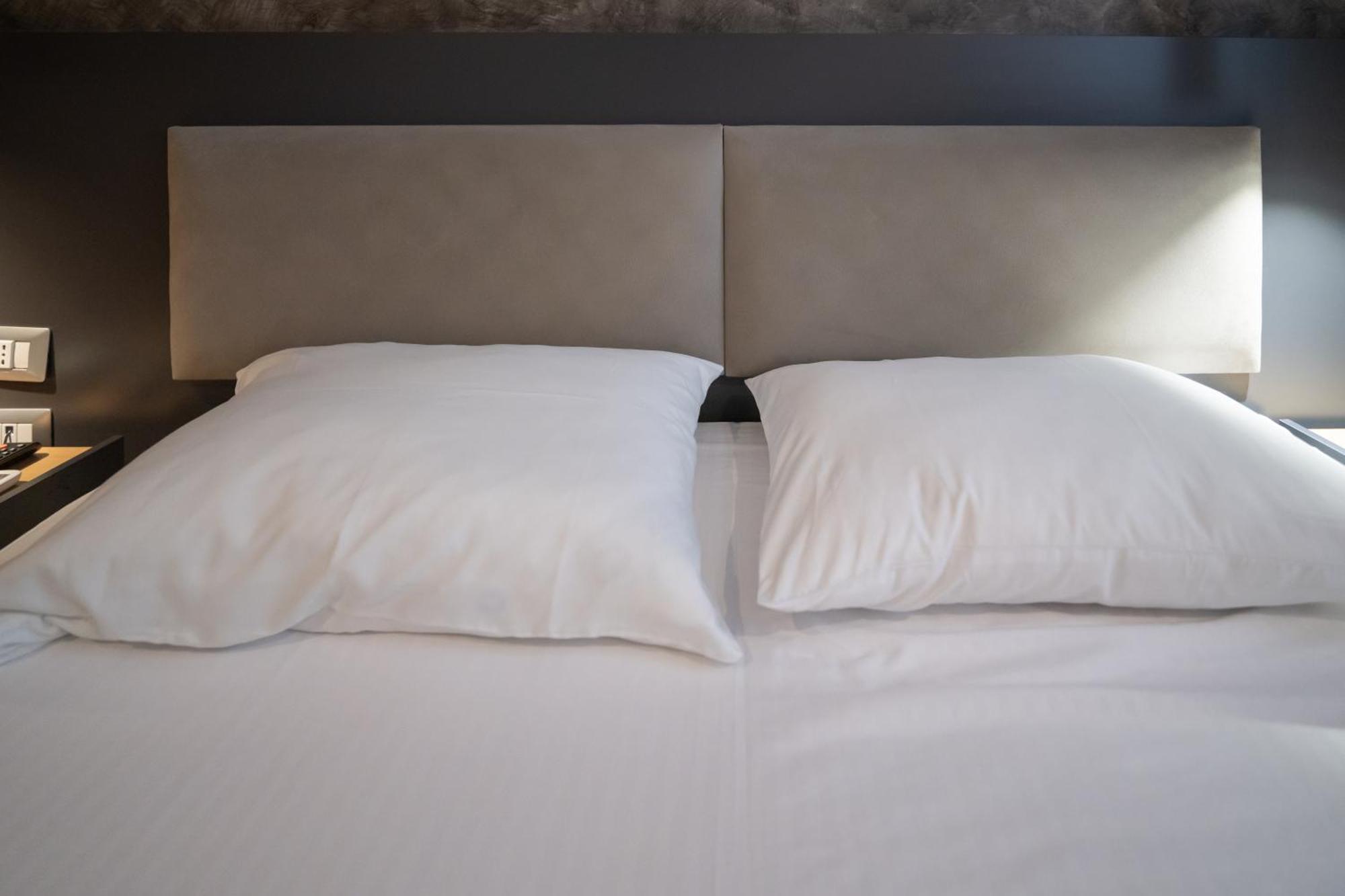 Center Boutique Hotel Tiranë Luaran gambar